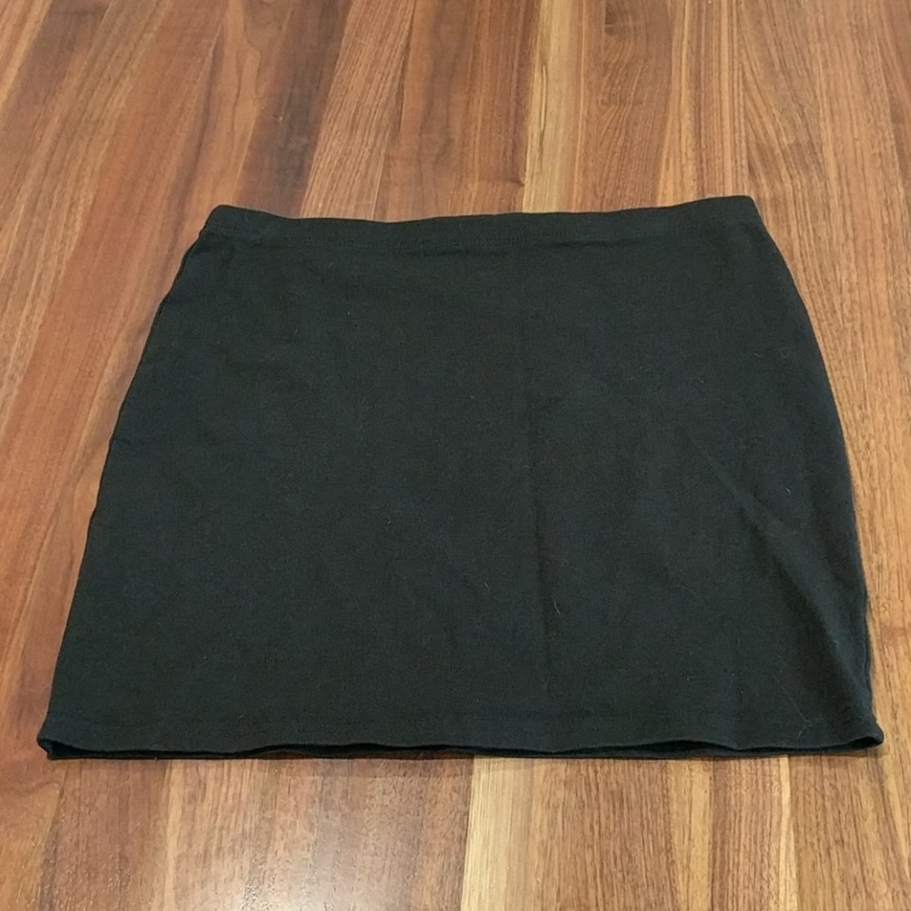 H&M Mini Skirt ✨